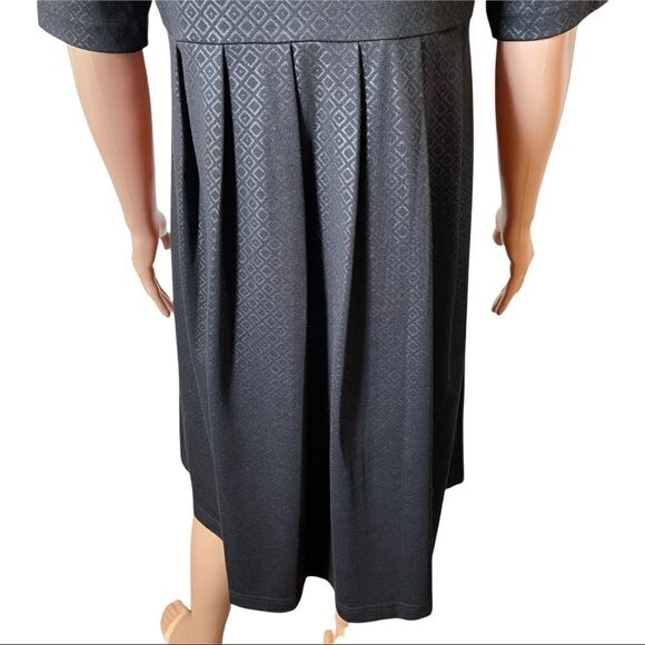 Robbie Bee Black Cowl Neck Dress Size 6 - Picture 9 of 15